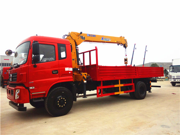 國(guó)五東風(fēng)徐工6.3噸隨車吊
