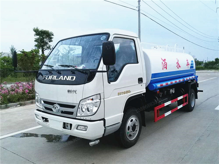 福田時(shí)代5噸灑水車