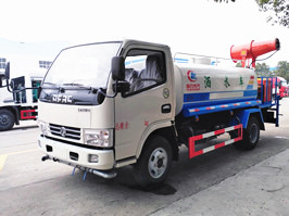 東風霧炮灑水車規(guī)格型號,熱銷5噸霧炮車報價