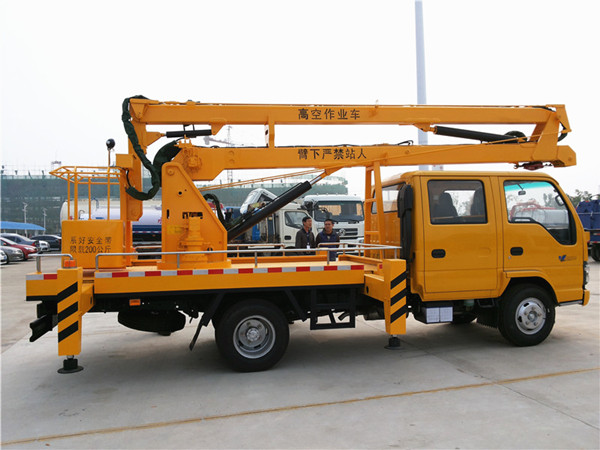 國(guó)五慶鈴五十鈴雙排座高空作業(yè)車