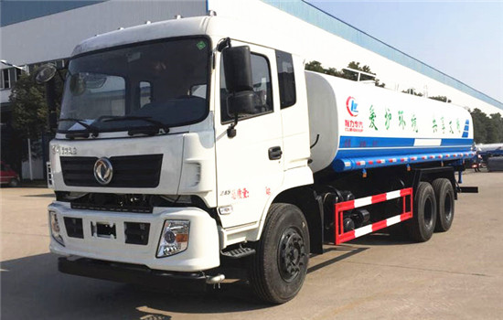 20噸東風(fēng)專用底盤后雙橋灑水車