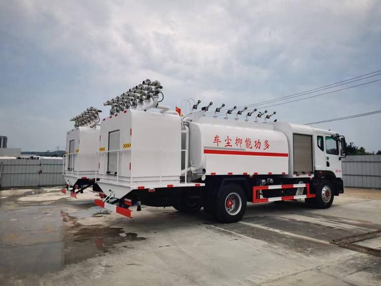 噴霧壓塵車的結構與霧炮車有什么不同？